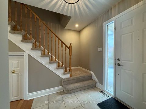 Photo 15 at 39 April Gardens, Aurora Heights, Aurora