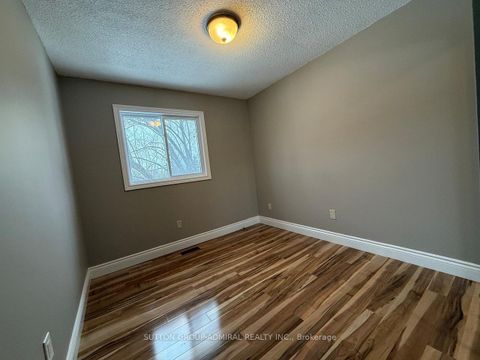 Photo 23 at 39 April Gardens, Aurora Heights, Aurora