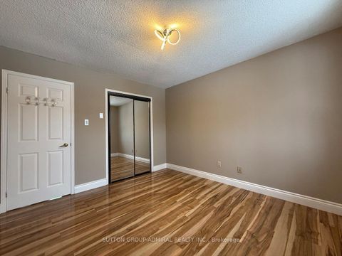 Photo 27 at 39 April Gardens, Aurora Heights, Aurora