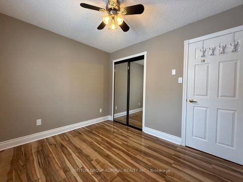 Photo 29 at 39 April Gardens, Aurora Heights, Aurora