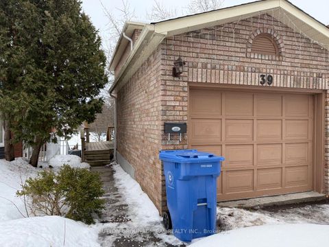 Photo 34 at 39 April Gardens, Aurora Heights, Aurora