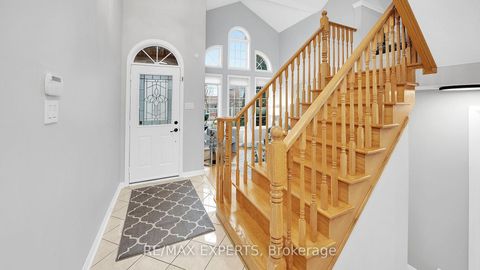 Photo 1 at 11 Crew Crescent, Maple, Vaughan