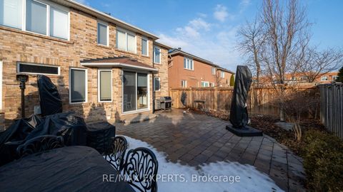 Photo 38 at 11 Crew Crescent, Maple, Vaughan