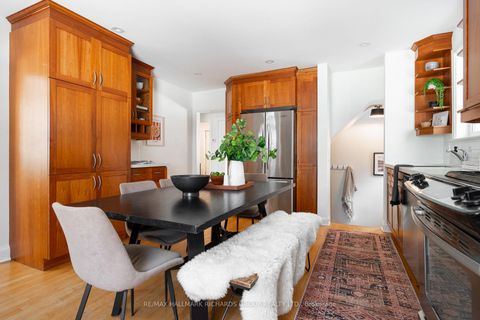 Photo 3 at 38 Anndale Road, Cliffside, Toronto