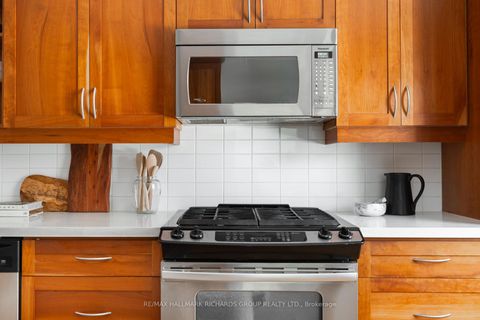 Photo 6 at 38 Anndale Road, Cliffside, Toronto