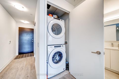 Photo 16 at 1211W - 3 Rosewater Street, South Richvale, Richmond Hill