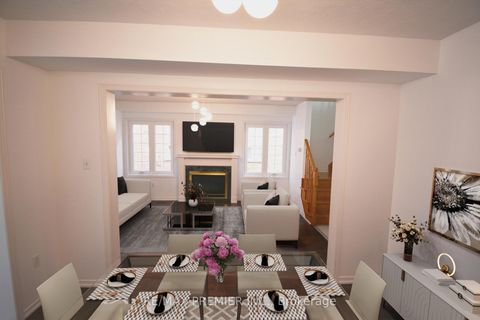 Photo 9 at 126 Pinedale Gate, East Woodbridge, Vaughan