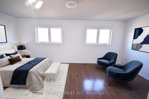 Photo 30 at 126 Pinedale Gate, East Woodbridge, Vaughan