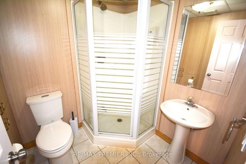 Photo 44 at 126 Pinedale Gate, East Woodbridge, Vaughan