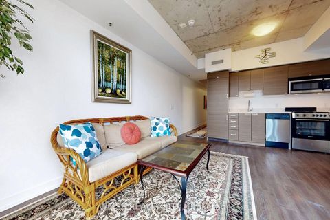 Photo 11 at 215 - 707 Dovercourt Road, Little Italy, Toronto