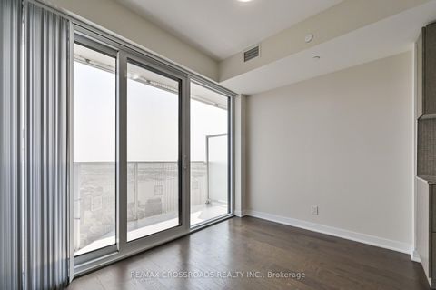 Photo 6 at 6805 - 88 Harbour Street, Waterfront Communities C1, Toronto