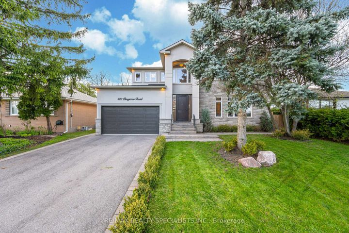 Photo 1 at 427 Pinegrove Road, WO West, Oakville