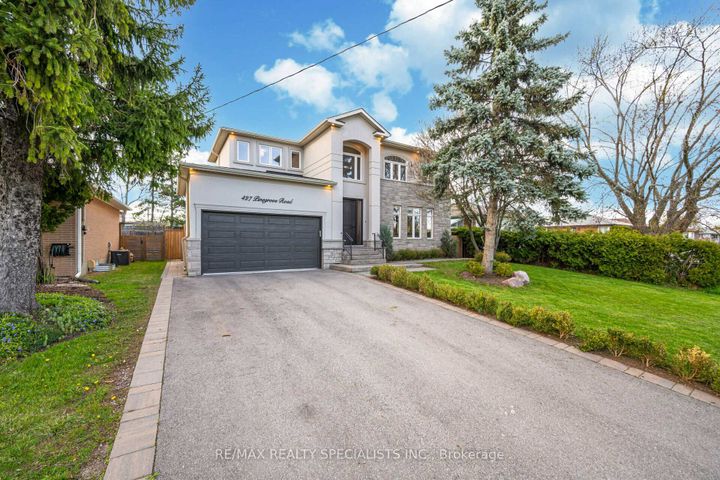Photo 2 at 427 Pinegrove Road, WO West, Oakville