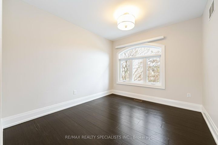 Photo 23 at 427 Pinegrove Road, WO West, Oakville