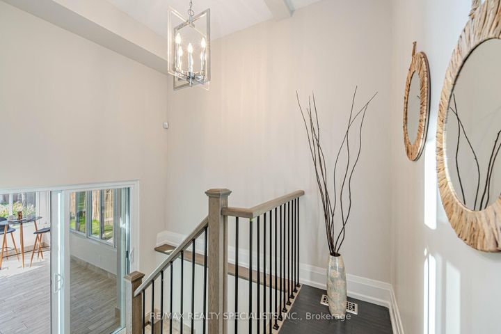 Photo 25 at 427 Pinegrove Road, WO West, Oakville