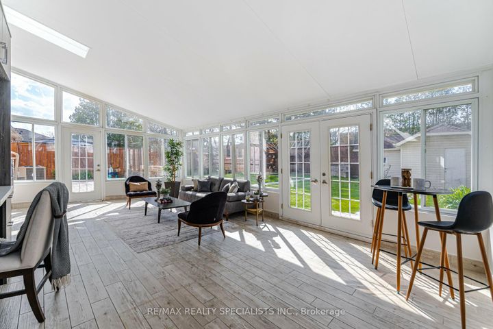 Photo 30 at 427 Pinegrove Road, WO West, Oakville