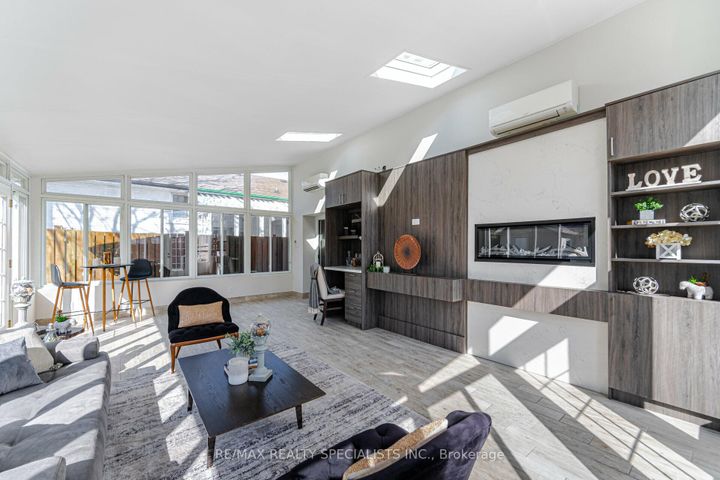 Photo 32 at 427 Pinegrove Road, WO West, Oakville