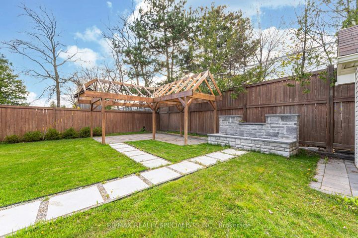 Photo 37 at 427 Pinegrove Road, WO West, Oakville