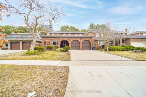 Photo 1 at 31 Canterbury Crescent, Humber Valley, Toronto