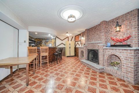 Photo 15 at 31 Canterbury Crescent, Humber Valley, Toronto