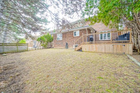 Photo 19 at 31 Canterbury Crescent, Humber Valley, Toronto