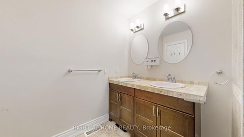 Photo 21 at 19 Harjolyn Drive, City Centre West, Toronto