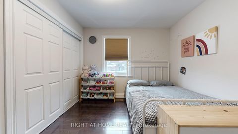 Photo 23 at 19 Harjolyn Drive, City Centre West, Toronto