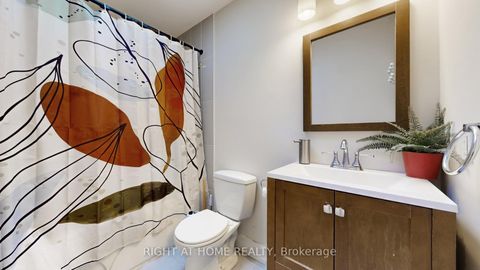 Photo 28 at 19 Harjolyn Drive, City Centre West, Toronto