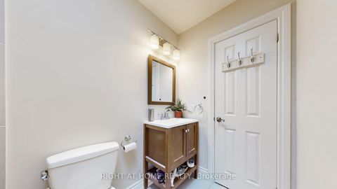 Photo 29 at 19 Harjolyn Drive, City Centre West, Toronto