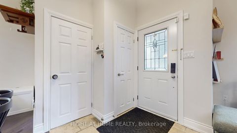 Photo 30 at 19 Harjolyn Drive, City Centre West, Toronto