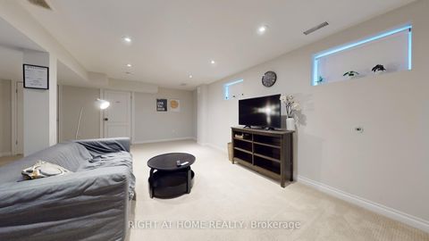 Photo 36 at 19 Harjolyn Drive, City Centre West, Toronto