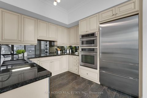 Photo 8 at PH3 - 50 Absolute Avenue, City Centre, Mississauga