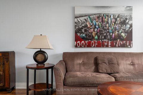 Photo 7 at 9 Manning Crescent, College Manor, Newmarket