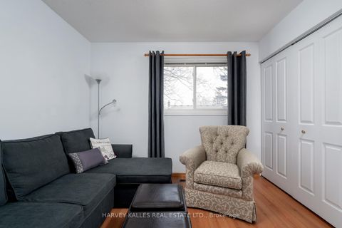 Photo 21 at 9 Manning Crescent, College Manor, Newmarket