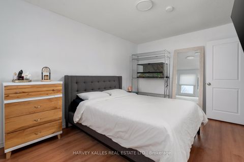 Photo 22 at 9 Manning Crescent, College Manor, Newmarket