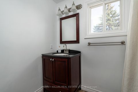 Photo 27 at 9 Manning Crescent, College Manor, Newmarket