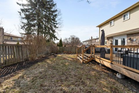 Photo 34 at 9 Manning Crescent, College Manor, Newmarket