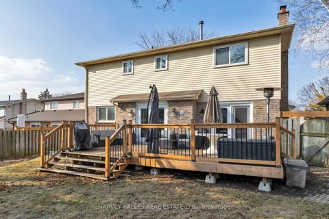 Photo 35 at 9 Manning Crescent, College Manor, Newmarket