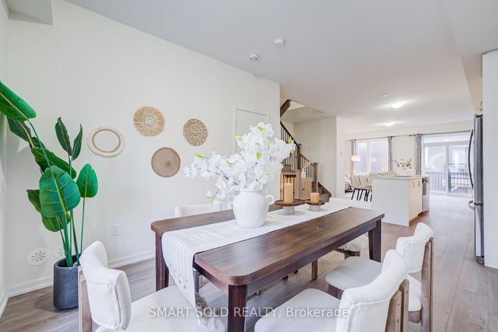 Photo 9 at 25 Origin Way, Patterson, Vaughan