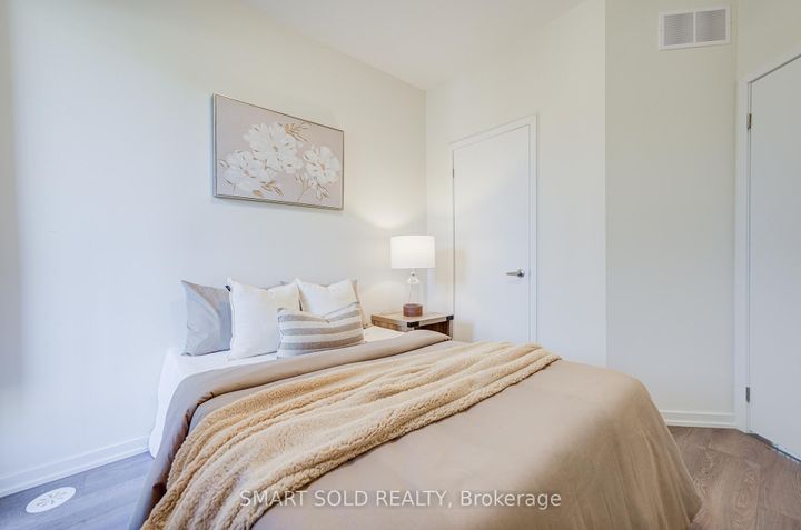 Photo 34 at 25 Origin Way, Patterson, Vaughan