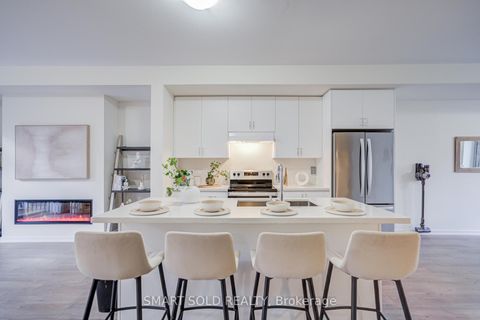 Photo 13 at 25 Origin Way, Patterson, Vaughan