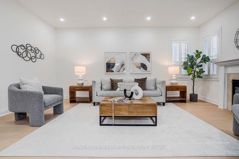 Photo 21 at 16 Hartwell Way, Bayview Northeast, Aurora