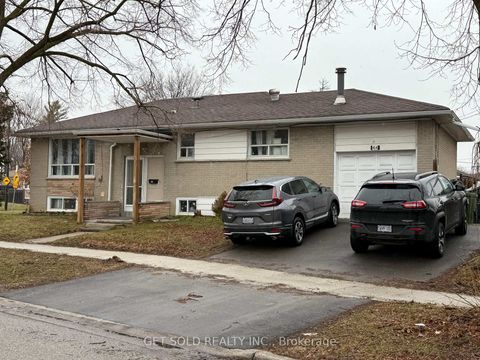 Photo 1 at 44 Dashwood Crescent, Beaumonde Heights, Toronto