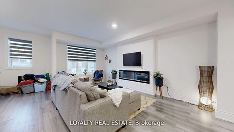 Photo 7 at 35 Bavin Street, Bowmanville, Clarington