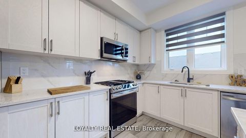 Photo 8 at 35 Bavin Street, Bowmanville, Clarington