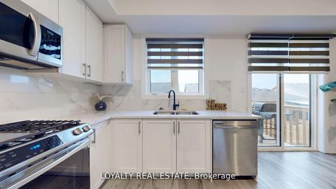 Photo 9 at 35 Bavin Street, Bowmanville, Clarington