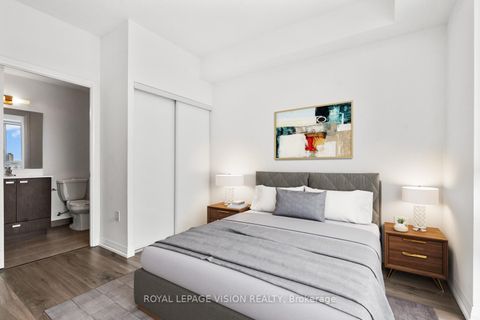 Photo 4 at 858 - 60 Ann O'Reilly Road, Henry Farm, Toronto