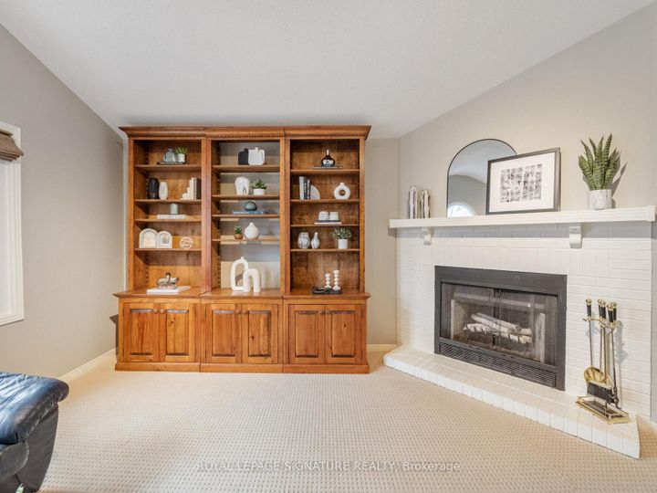 Photo 6 at 72 Cantertrot Court, Brownridge, Vaughan