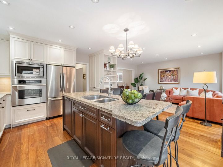 Photo 17 at 72 Cantertrot Court, Brownridge, Vaughan