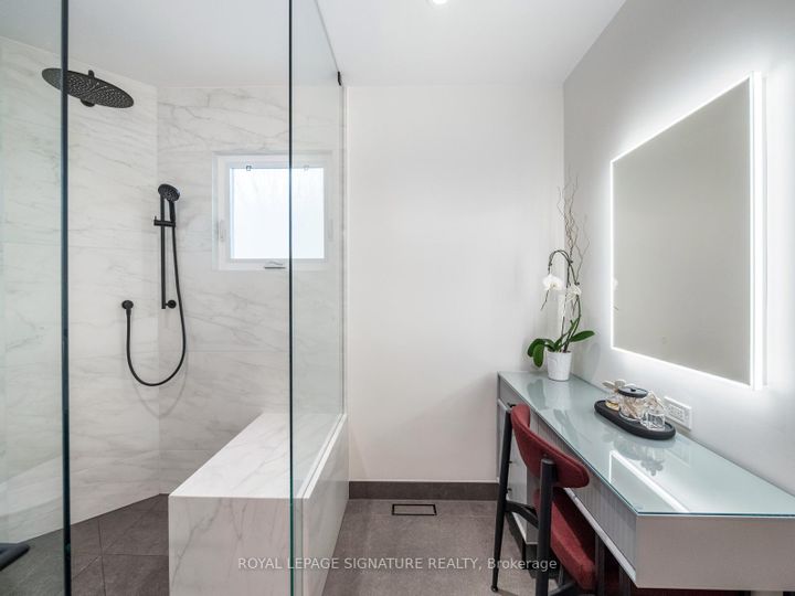 Photo 27 at 72 Cantertrot Court, Brownridge, Vaughan